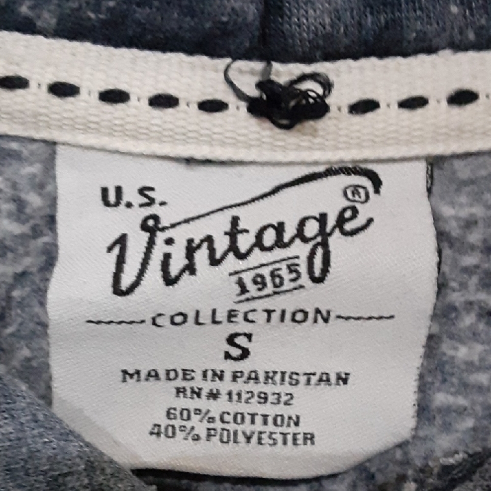 U.S. Vintage Collection Marquette Michigan Embroidered Hoodie Mineral Wash Small - Picture 4 of 4